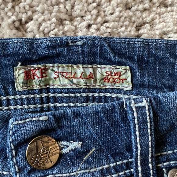 BKE Bootcut (Slim) Jeans style:Stella, Size 30x37.5 - Picture 3 of 10